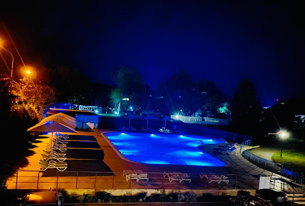 Popas Zodiac Hotel 3*