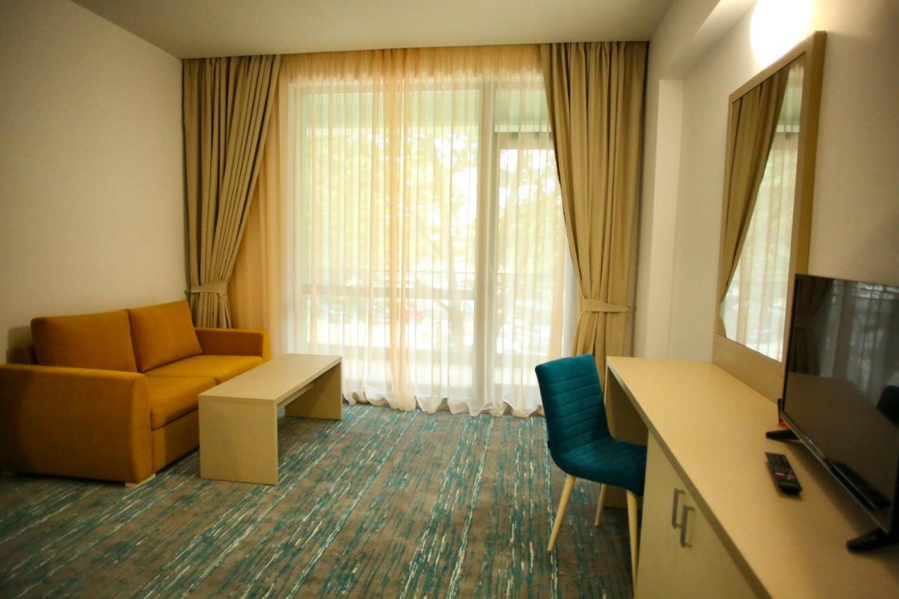 Popas Zodiac Hotel 3*