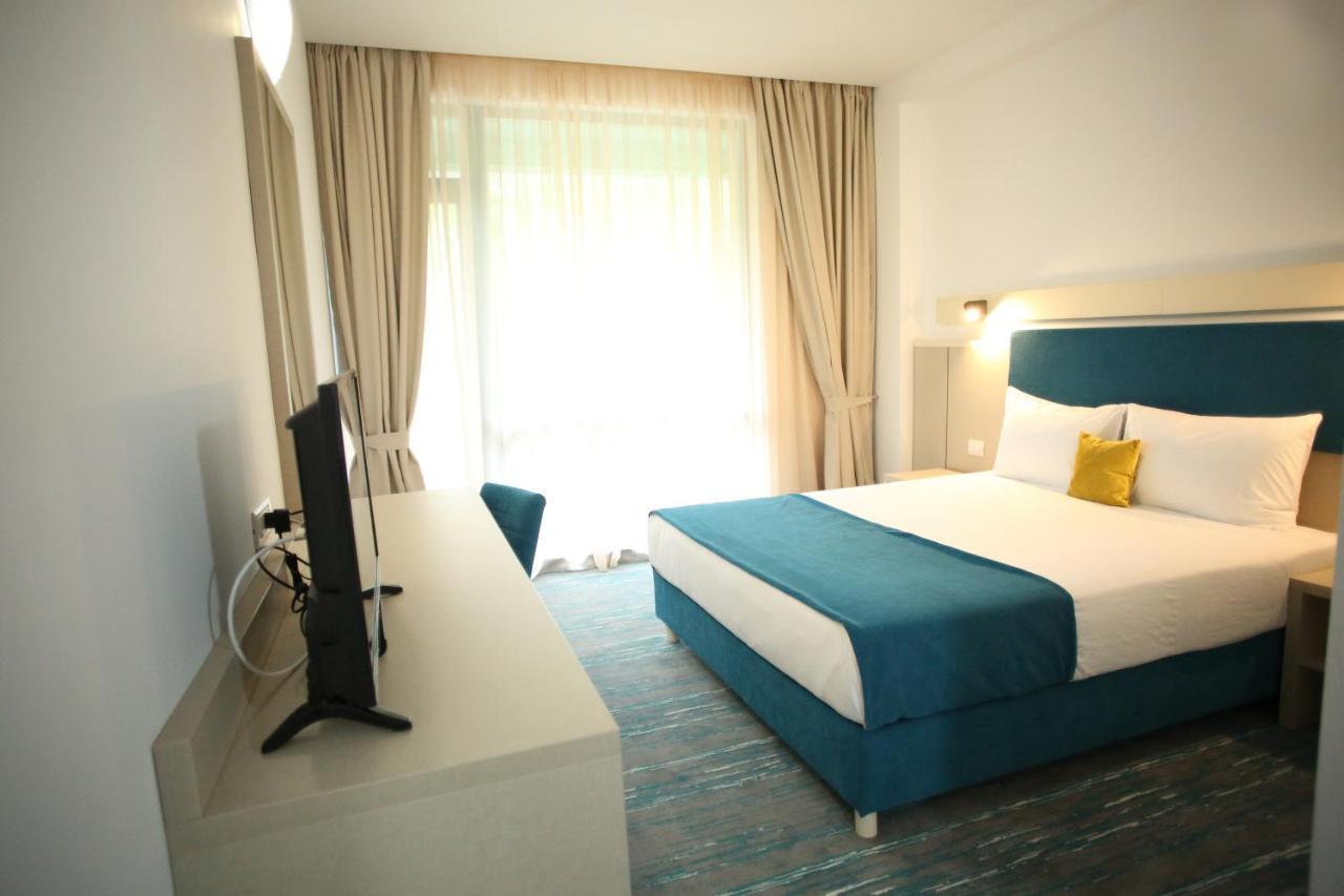 Hotel Popas Zodiac Jupiter